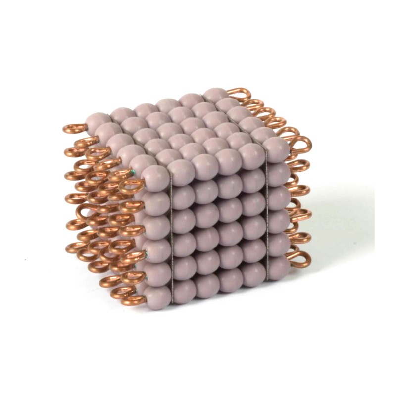 Korálková kocka zo 6, fialových, sklenených korálok Korálková kocka zo 6, fialových, sklenených korálok