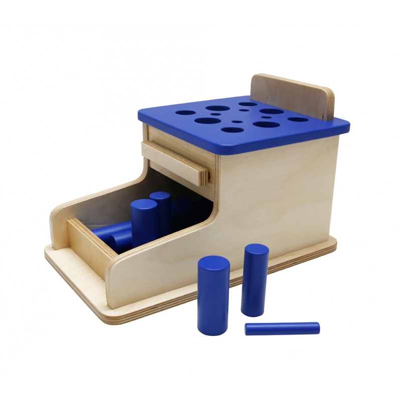 Box mit verschiedenen Zylindern Box mit verschiedenen Zylindern