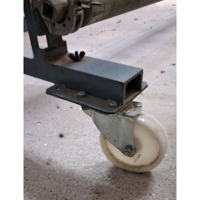 Teppichregal für 10 Teppichrollen a 5 Meter