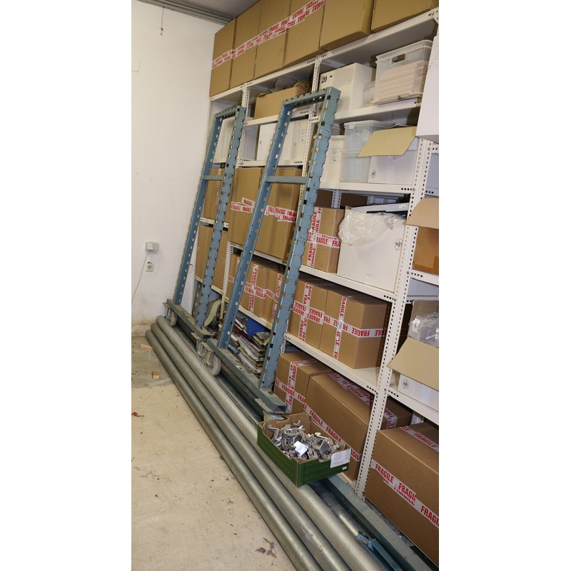Carpet rack for 10 carpet rolls of 5 meters each