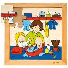 Baby puzzle - taking a bath