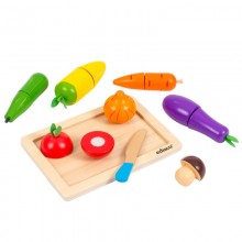 Wooden vegetable set